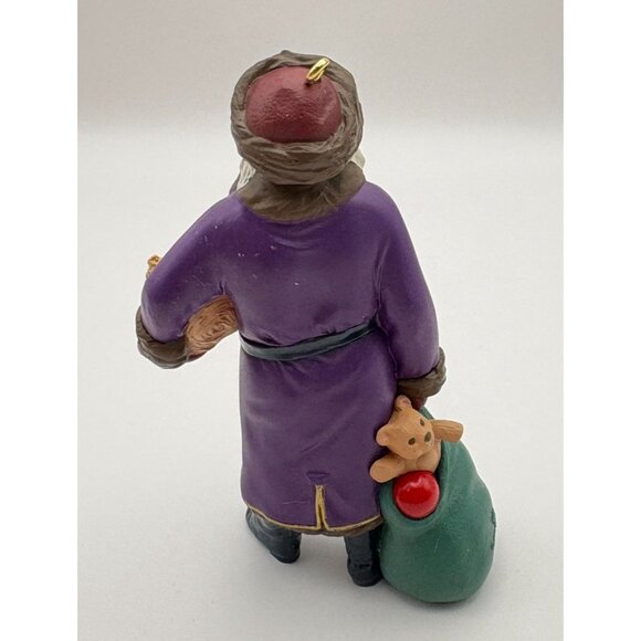 Hallmark Keepsake Merry Olde Santa Claus Christmas Ornament Fruit Basket 1995 - Picture 2 of 8